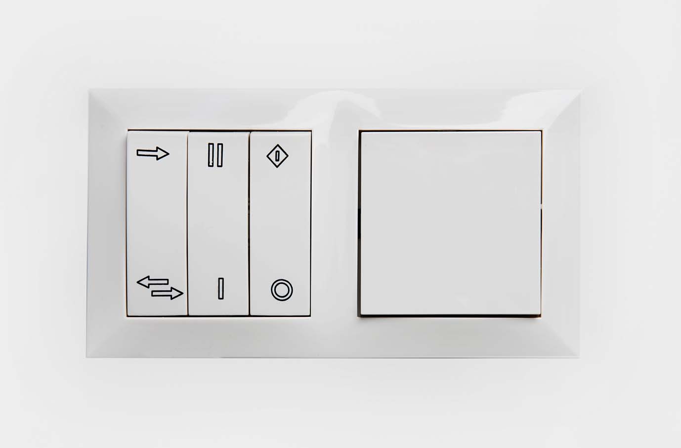 Dezentrales Wohnungslüftungsgerät SET